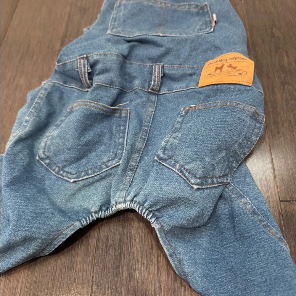 Pet Clothing Outfitters new without
